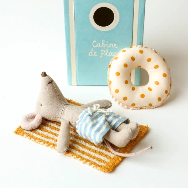 Maileg Beach Mice - Little Brother In Cabin De Plage Toy 3 Maileg Beach Mice - Little Brother In Cabin De Plage Toy