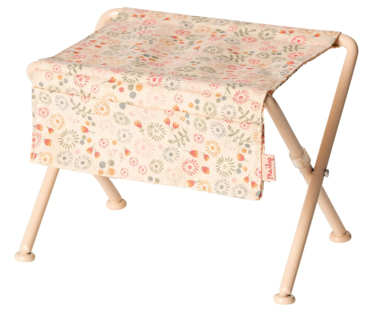 Maileg Nursery Table 1 Maileg Nursery Table