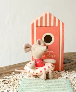 Maileg Beach Mice - Little Sister In Cabin De Plage Toy