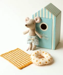 Maileg Beach Mice - Little Brother In Cabin De Plage Toy