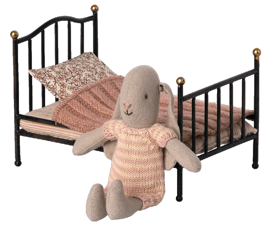 Maileg Mouse Vintage Bed Anthracite 3 Maileg Mouse Vintage Bed Anthracite