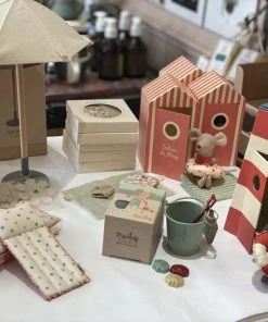 Maileg Beach Collection Cabin De Plage Little Brother Mice