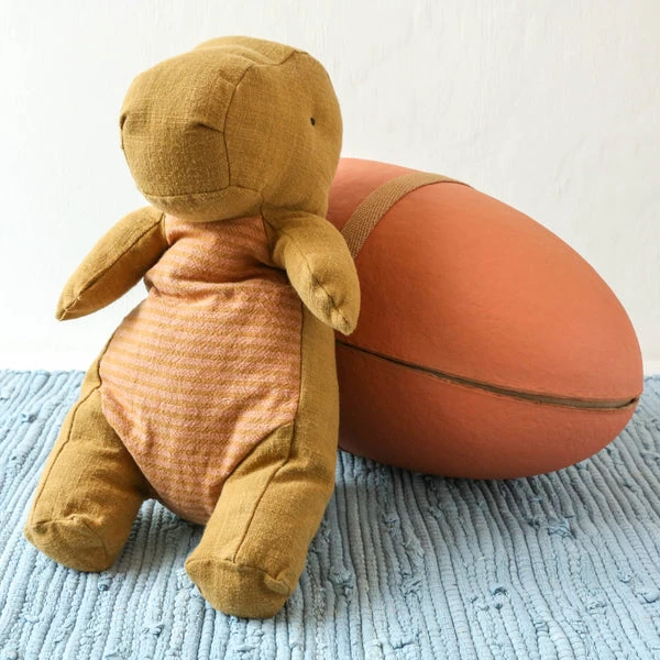 Maileg Dinosaur 'gantosaurus' In Egg Toy - Medium 3 Maileg Dinosaur 'gantosaurus' In Egg Toy - Medium