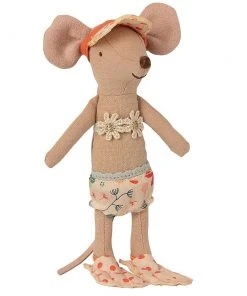 Maileg Grande Soeur Dans La Cabine De Plage Jouet