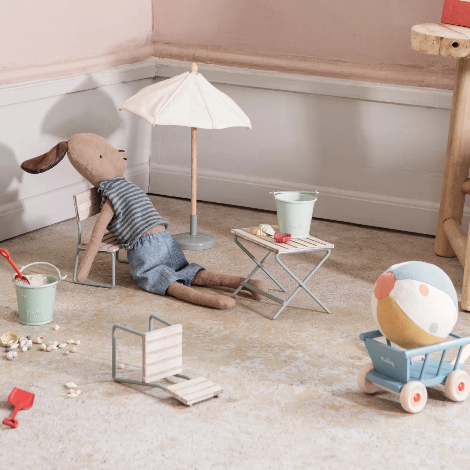 Maileg Miniature Sunshade for Mice 4 Maileg Miniature Sunshade for Mice