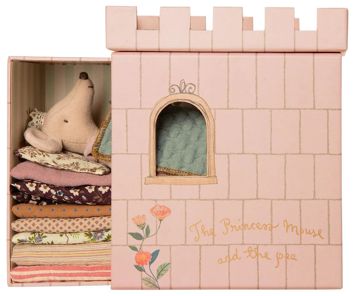 Maileg Big Sister Mouse Princess with Pea 2 Maileg Big Sister Mouse Princess with Pea