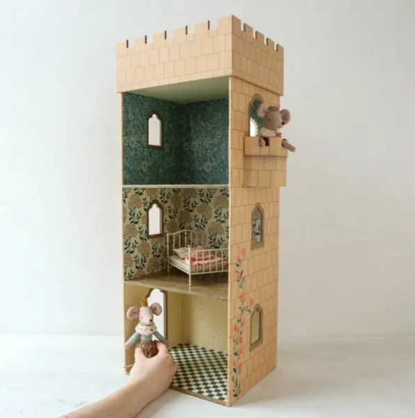 Maileg Castle With Mirror 1 Maileg Castle With Mirror