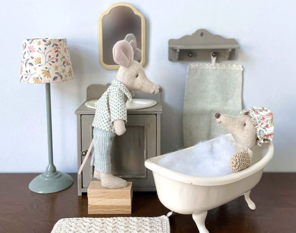 Maileg Miniature Floor Lamp - Dark Mint 2 Maileg Miniature Floor Lamp - Dark Mint