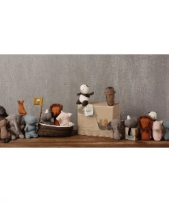 Maileg Mini Hippo Comforter