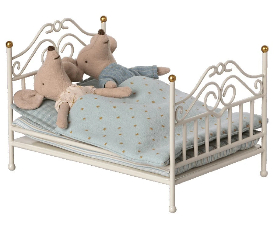 Maileg Lit vintage Micro Blanc cassé 2 Maileg Lit vintage Micro Blanc cassé