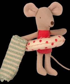 Maileg Beach Mice Little Sister Toy in Cabin De Plage 5 Maileg Beach Mice Little Sister Toy in Cabin De Plage