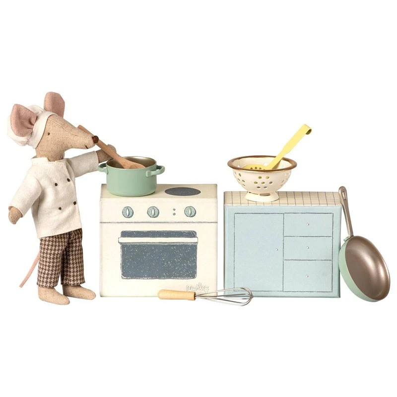 Maileg Cooking Set in Matchbox 4 Maileg Cooking Set in Matchbox